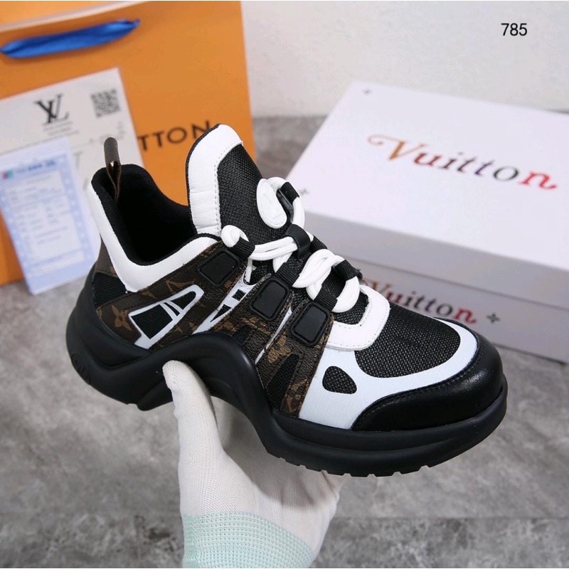 Sepatu Lv woman sneakers Archlight