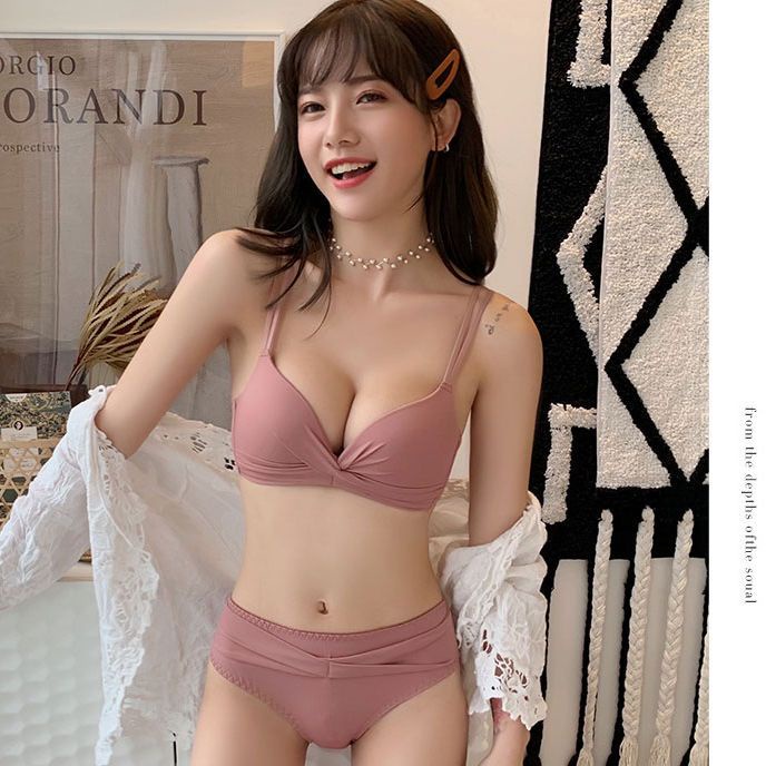 BRA Wanita Sexy Bh Import Tanpa Kawat Seamless Tali Silang Premium Quality