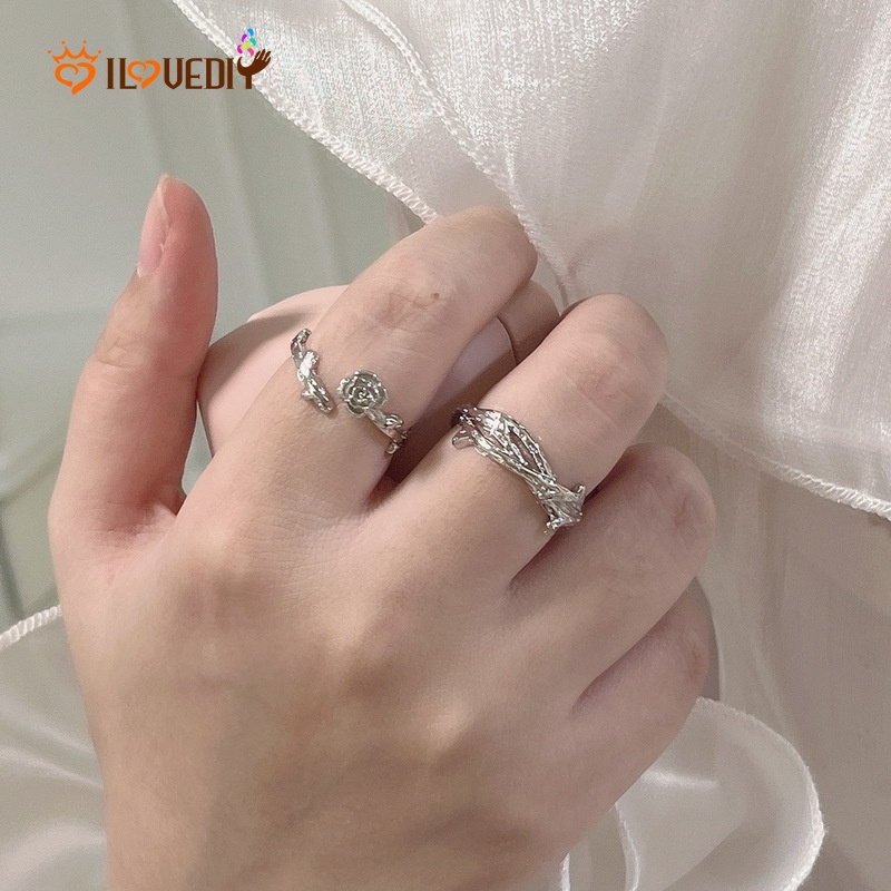 Cincin Model Terbuka Dapat Disesuaikan Desain Duri Mawar Gaya Vintage Untuk Pria Dan Wanita