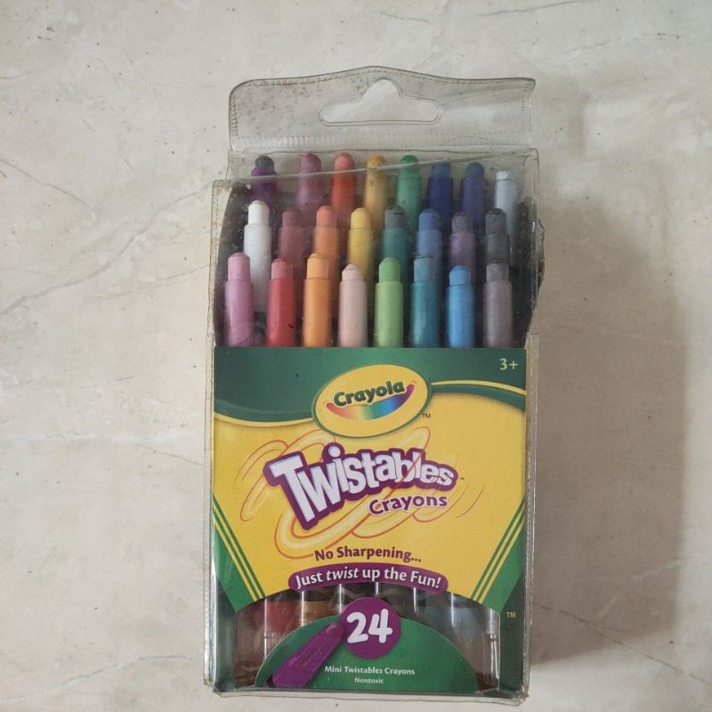 

crayola 24 twistable crayons