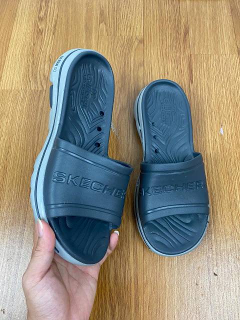 SKECHERS SANDAL / skechers sandal Pria caligear slide men