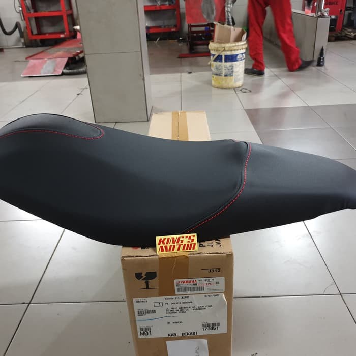 jok, TEMPAT DUDUK XEON, XEON RC, GT125, AEROX 125 HITAM asli yamaha