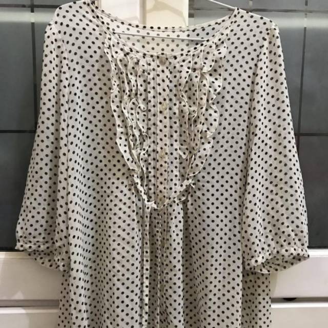 Preloved blouse polkadot