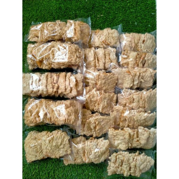 

KERUPUK BATAGOR SNACK KERIPIK KRIUK 1 PAx isi 12 pc