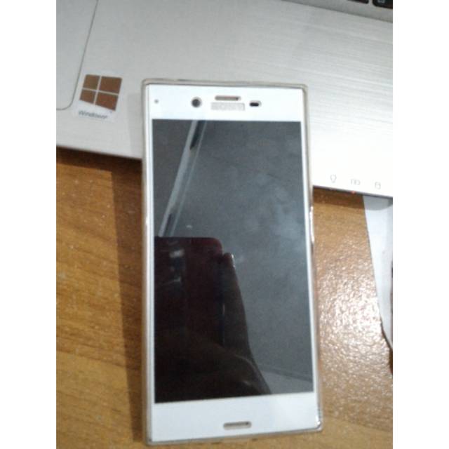 Sony Xperia XZS Minus