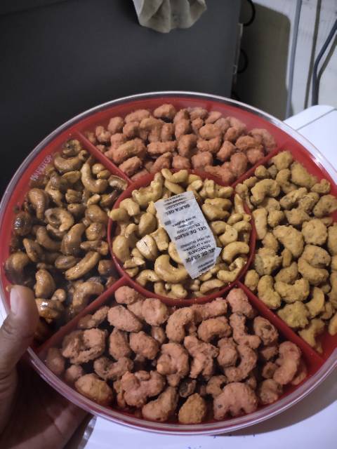

Kacang mede tray 5 rasa