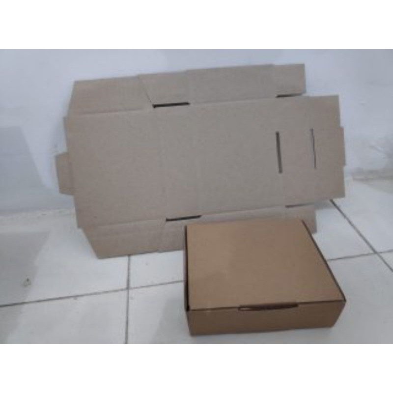

kotak pizza die cut 18x14x5,5cm, murah, box packing