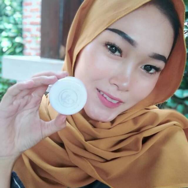 Bisa COD Day cream night cream glow serum dan Totol jerawat BBC BebwhiteC