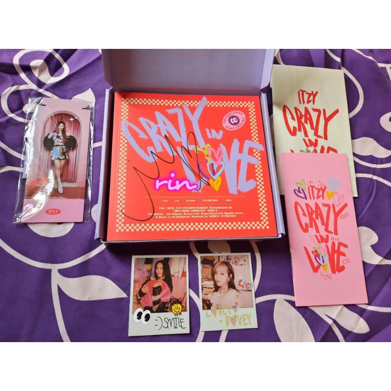 Itzy Chaeryeong Signed Album Crazy In Love Hello82 Official