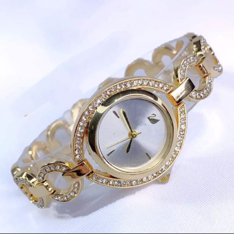 (Bayar DiTempat√)Jam Tangan Wanita Fashion Sworovsk oval Strap Rantai(Dikirim Dari Jakarta)