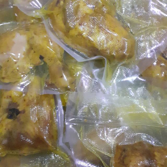 

Ayam Ala Diva ,Ayam ungkep Vakum ,Bumbu Yang Meresap+Daging yang Lunak ,Cocok Untuk Di makan bersama