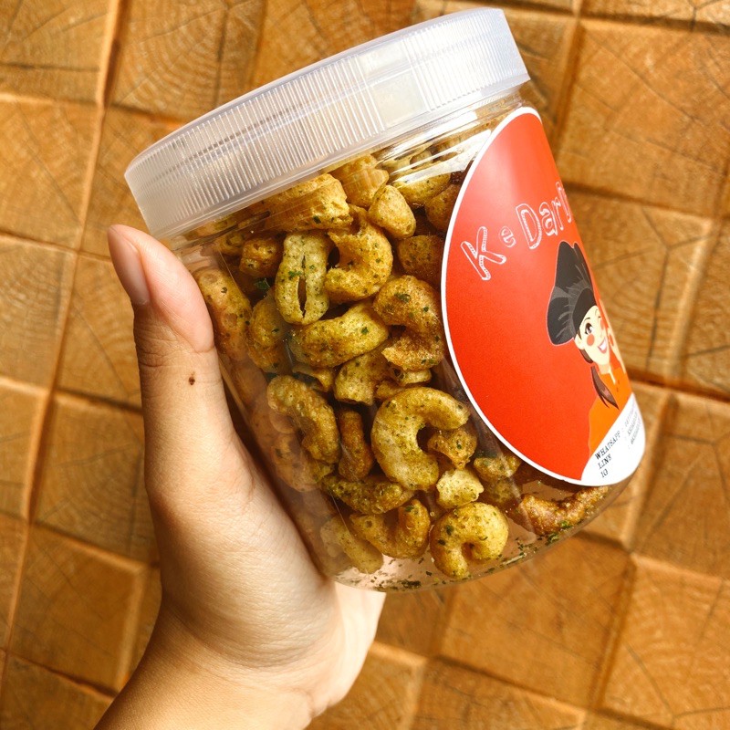 

KEMINI MAKROSIN (toples makaroni asin daun jeruk)