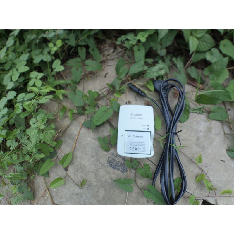 Charger+Baterai Canon Ixus Bekas