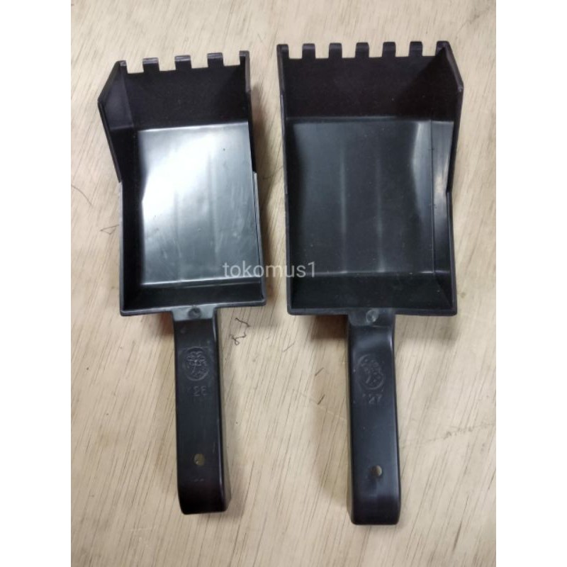 CETOK BATA RINGAN TROWEL/SENDOK SEMEN HEBEL PVC