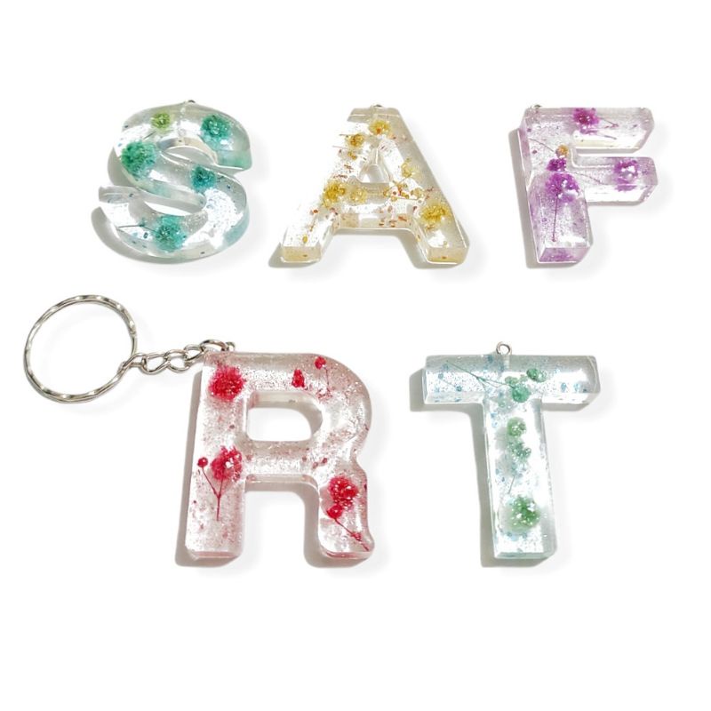 Gantungan Kunci Inisial Resin Keychain Babybreath Dried Flower Bunga Kering Initial Number Alphabet Huruf Angka