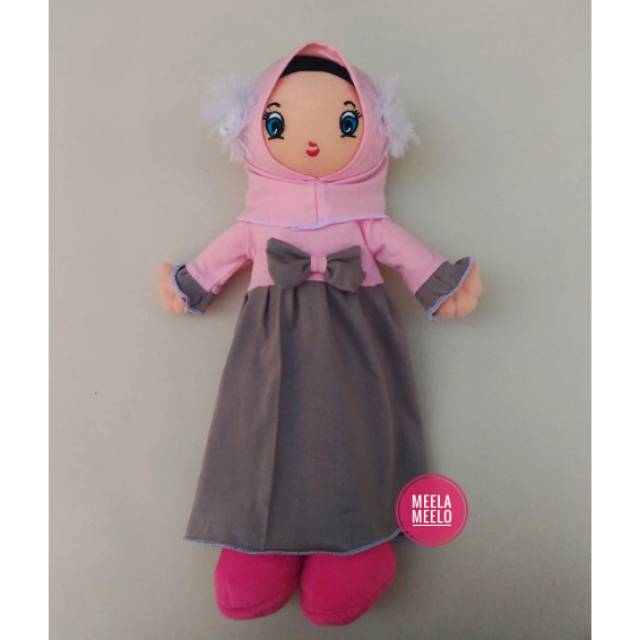 Boneka muslimah untuk sarana mainan edukasi anak