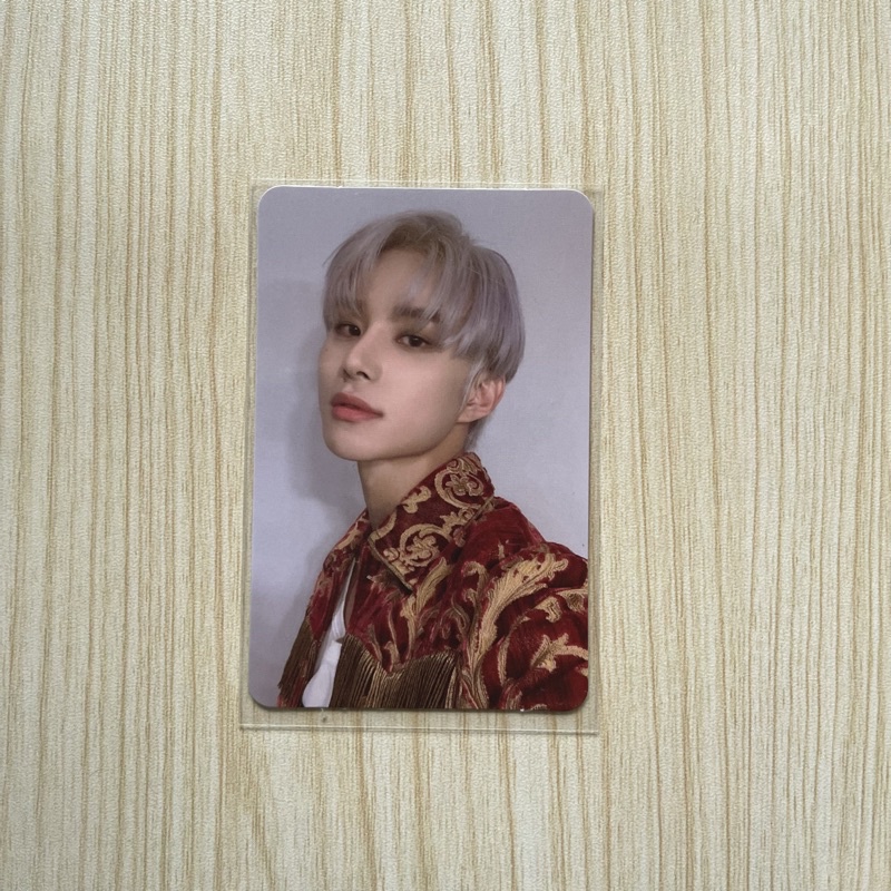 Jungwoo Sticker Seoul City Ver PC Photocard