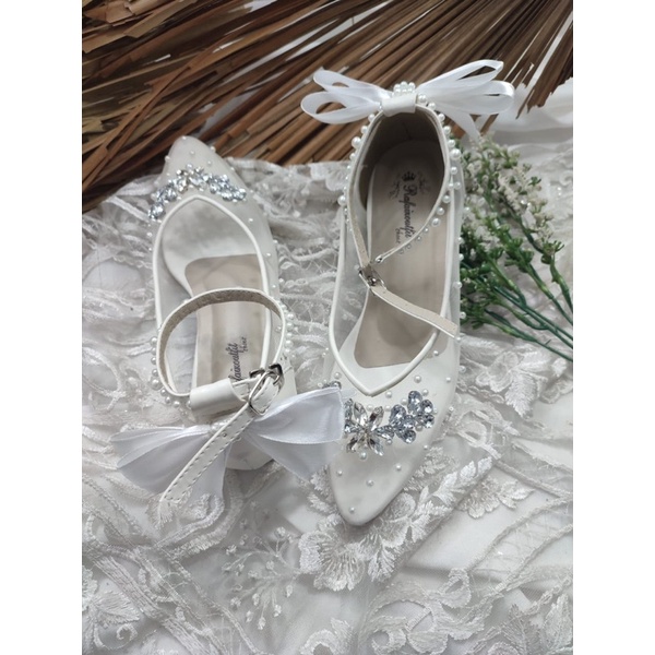 sepatu pesta wedding wanita v merrisa putih tali pita 2cm tahu