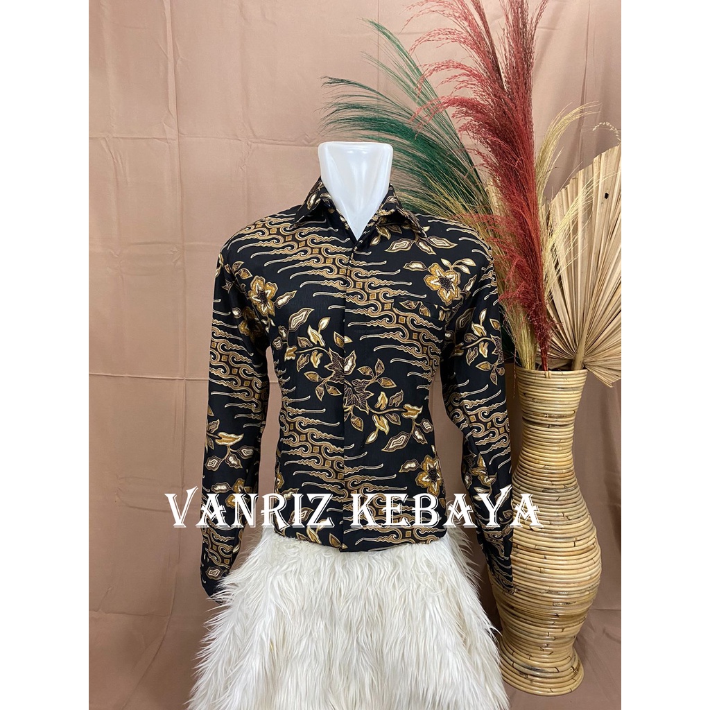 Vanriz Kebaya-Kemeja Batik Lengan Panjang Pria