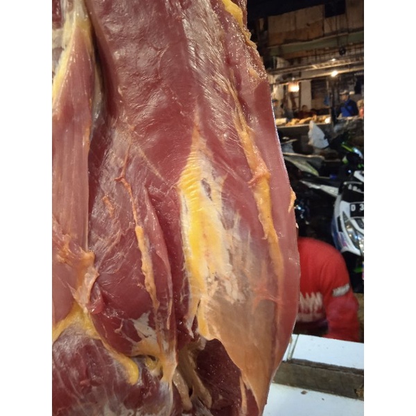 

daging sapi bagian paha lokal fresh