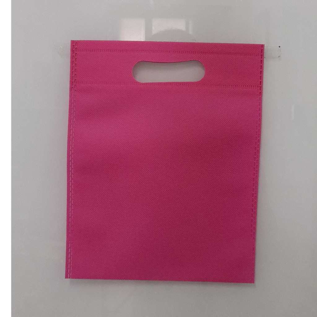 

(Kodi) Tas Press Spunbound Oval Goodie Bag Tas Belanja Warna Pink 20 cm x 25 cm