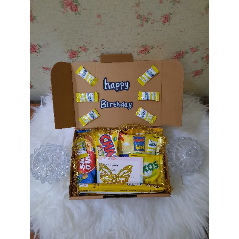 

(YELLOW SET) SNACK BOX/ HAMPERS/ GIFT BOX/ KADO ULANG TAHUN/ KADO MURAH