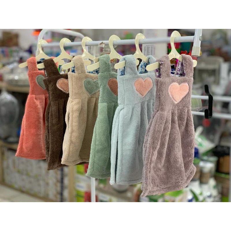 Serbet Gantung Baju Microfiber Hati /LAP GANTUNG MODEL BAJU