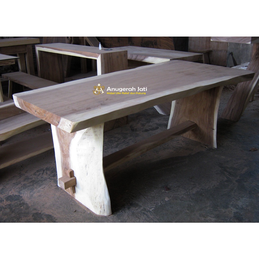 Meja Makan kayu Trembesi Solid 180cm