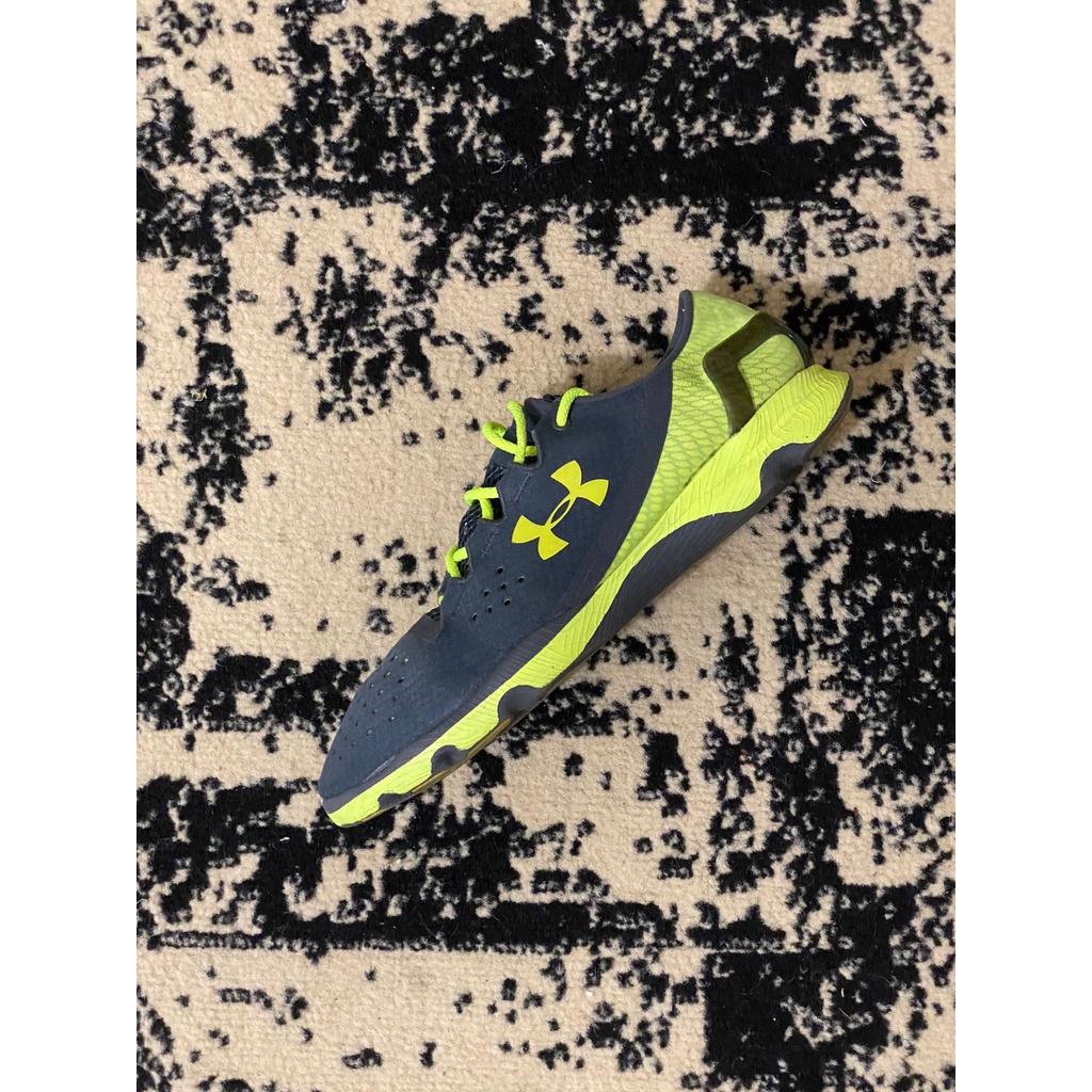 SEPATU SECOND UNDER ARMOUR RUNNING SIZE 42.5 KONDISI 90%