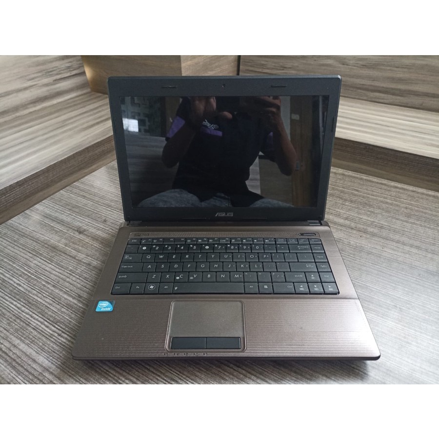 Asus X44H-VX107D [SECOND] Intel DualCore B815 RAM 2GB HDD 320GB