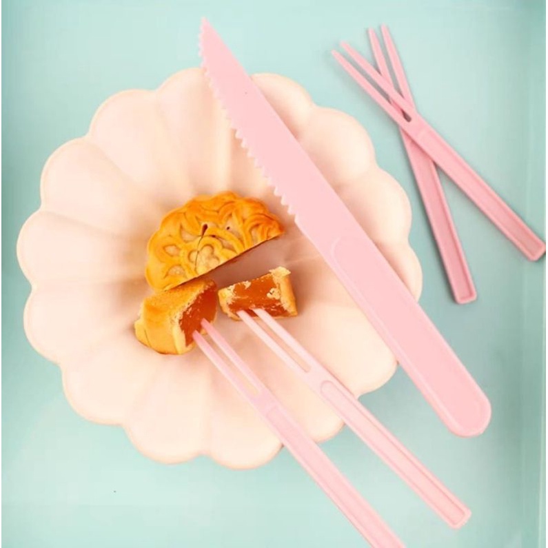 PISAU SET MOONCAKE WARNA ISI 10 SET ( 10 PISAU + 40 GARPU )
