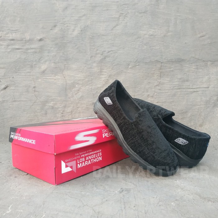 Sepatu Skechers slip on toska pria wanita made in Vietnam - fullblack, 39