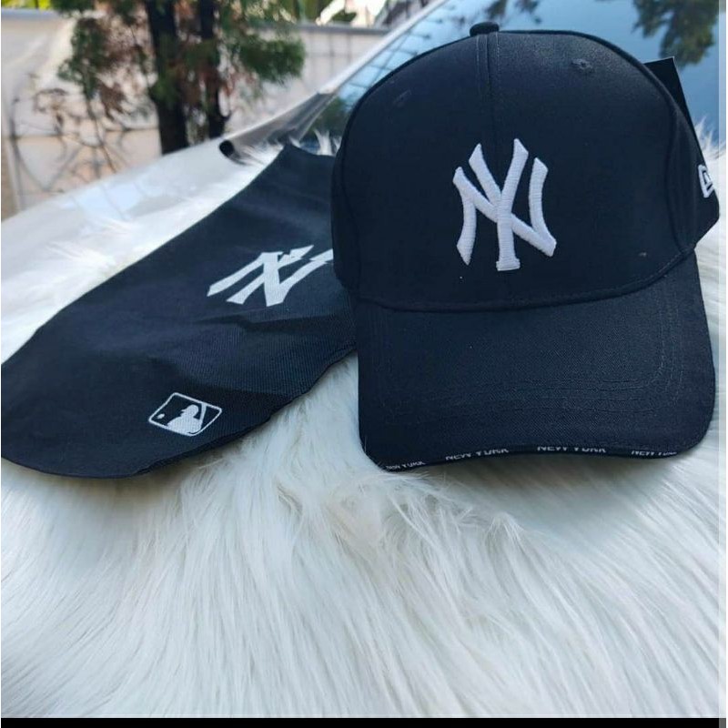 Topi White Logo MLB
