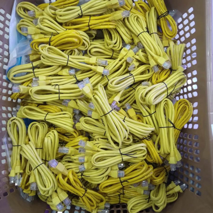 Kabel LAN Cat.5e 1,5 Meter (Kuning)