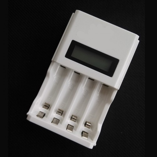 CHB-002 Charger Baterai 4 Slot AA AAA Ni-Mh/Ni-cd Ada Indikator LCD Display