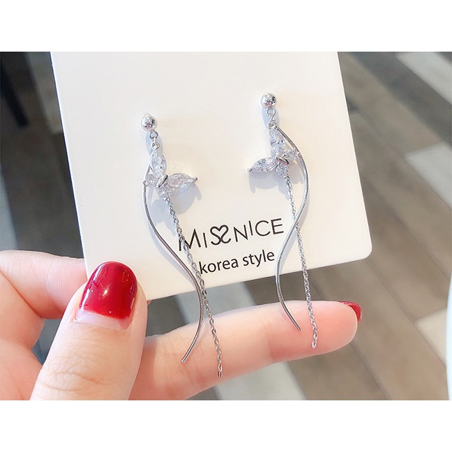 LRC Anting Tusuk Fashion Silver 925 Silver Needle Zircon Butterfly Wavy Line Tassel Earrings D15303