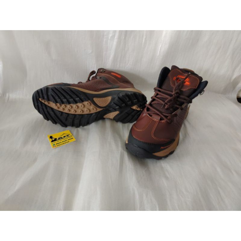 sepatu Paramount