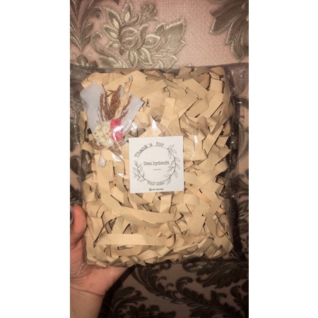 

KertasSerut/Cacah Hampers