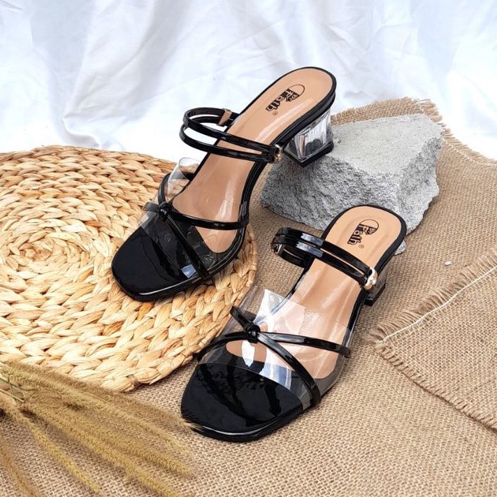 SW 99 Sandal Heels Kaca 5 cm Mika Transparan AM18