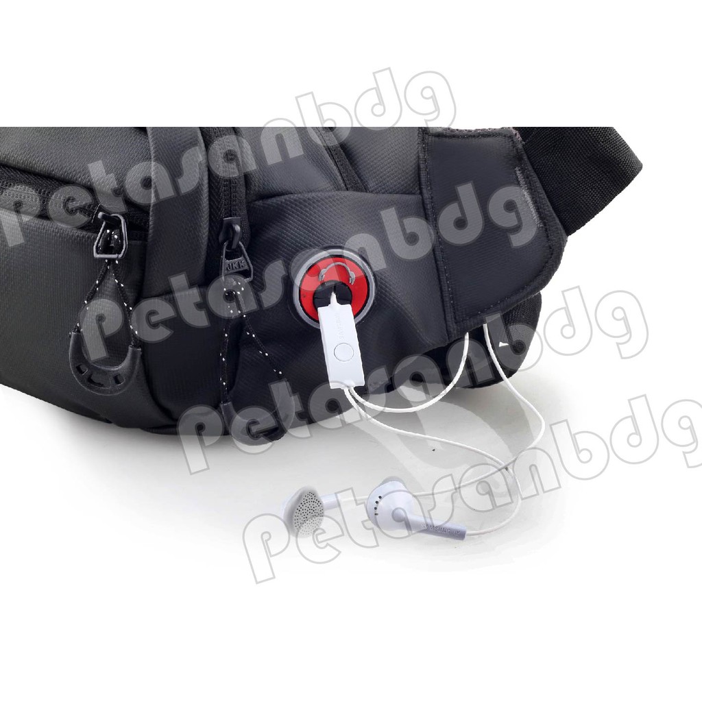 PTS -Gear Bag Rock Leather Waistbag URBAN PORT WITH EARPHONE HOLE -13086