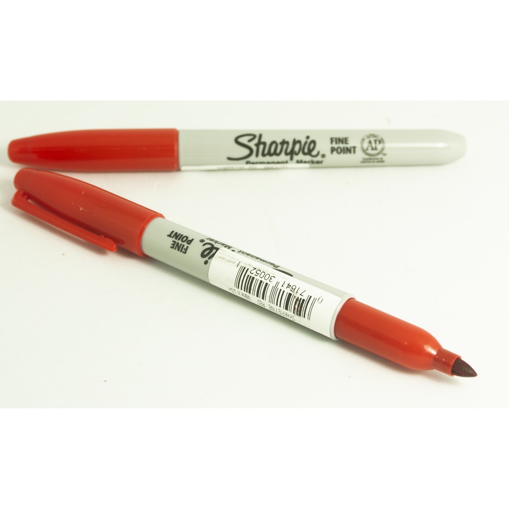 

SPIDOL SHARPIE UPC PERMANENT MARKER WARNA MERAH