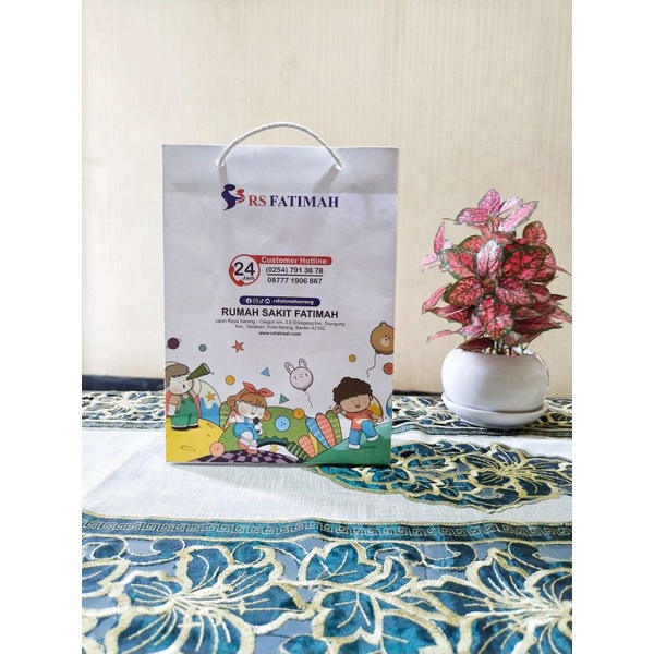 

paper bag custom 16 x 8 x 24 cm paperbag souvenir kado