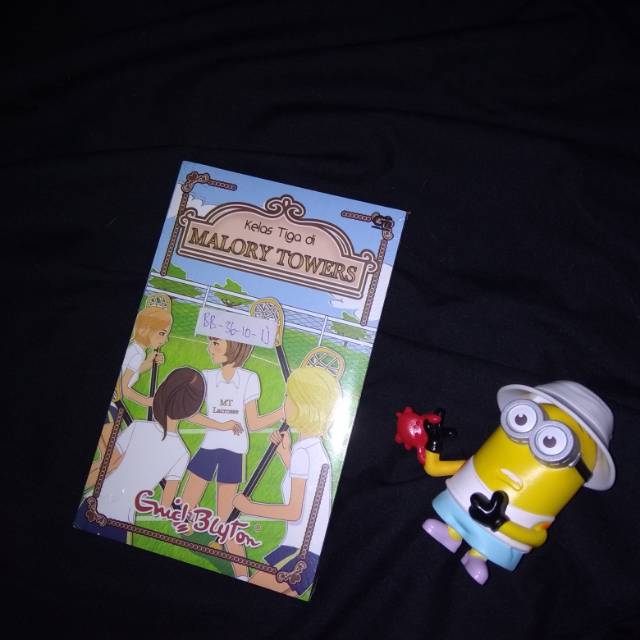 Kelas Tiga di Malory Towers - Enid Blyton