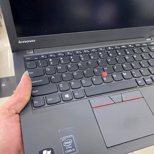 LENOVO THINKPAD X250 CORE I5 GEN5 12 INCH RAM 4GB SSD180GB VGA INTEL 5 v 2016 2017