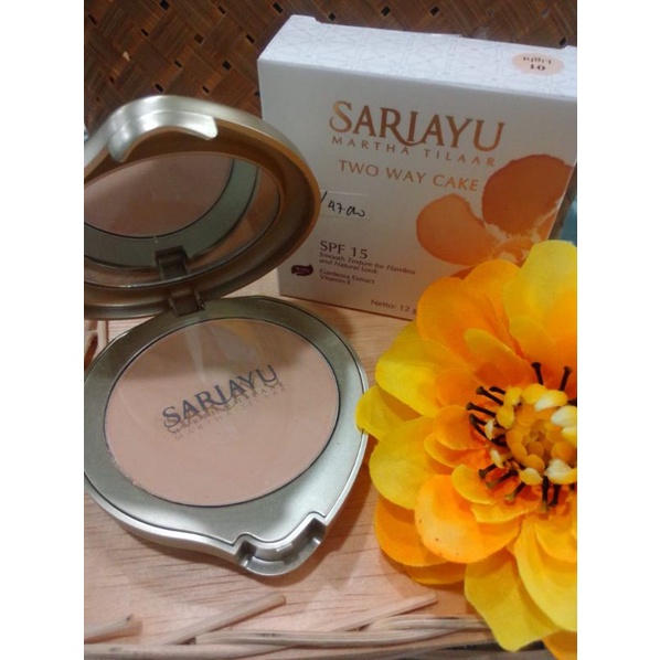 SARIAYU TWO WAY CAKE GOLD SPF 15