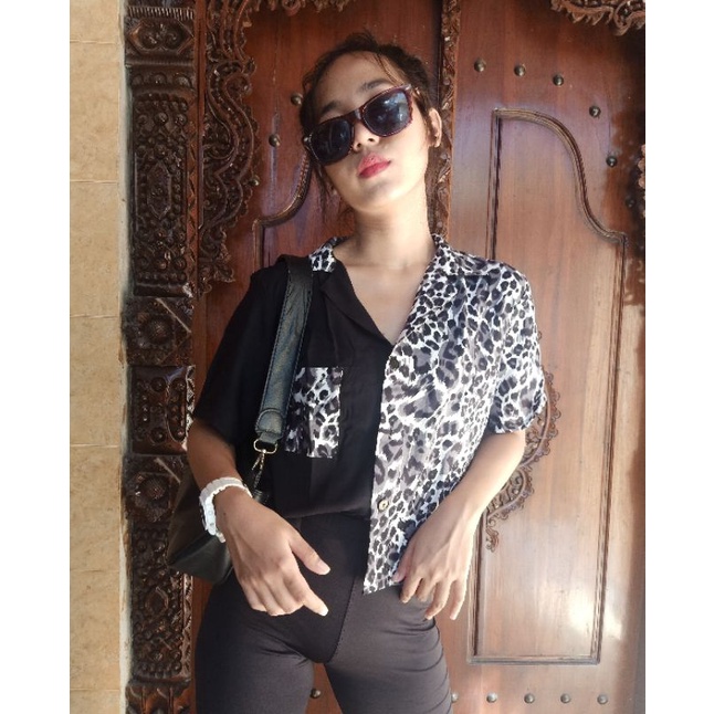 two tone kemeja-Leopard abu
