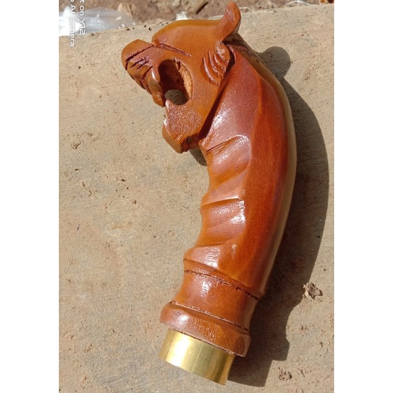 gagang golok ukir macan terbaru politur