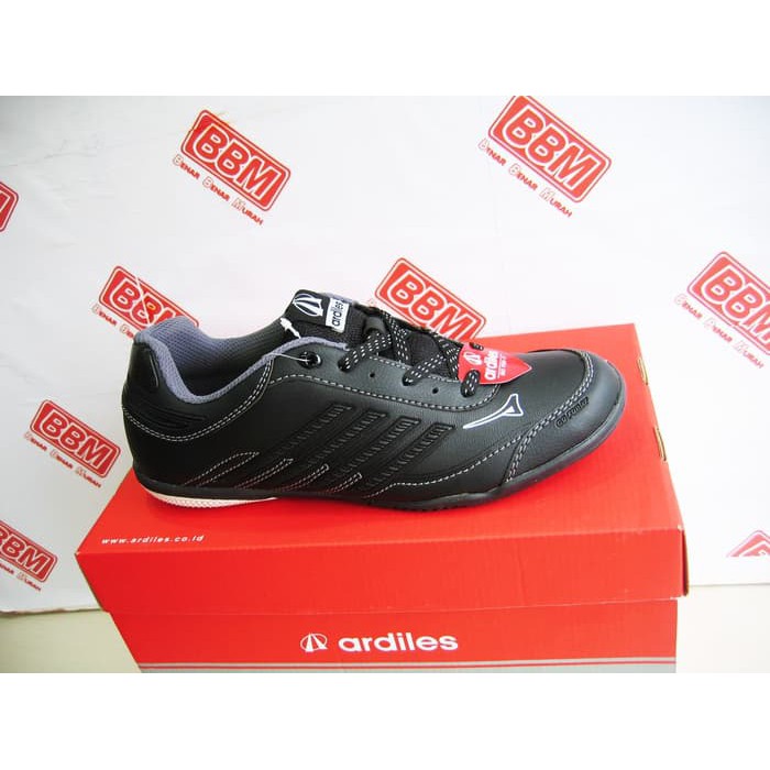 ARDILES PEROTTI  SEPATU PRIA SPORT CASUAL SNEAKER  HitamPutih