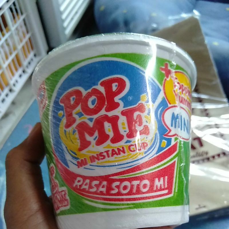 

POP MIE INSTAN CUP + TOPPING YUMMU MINI RASA SOTO MIE