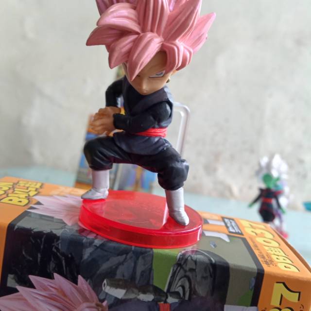 Action figure dragon ball
